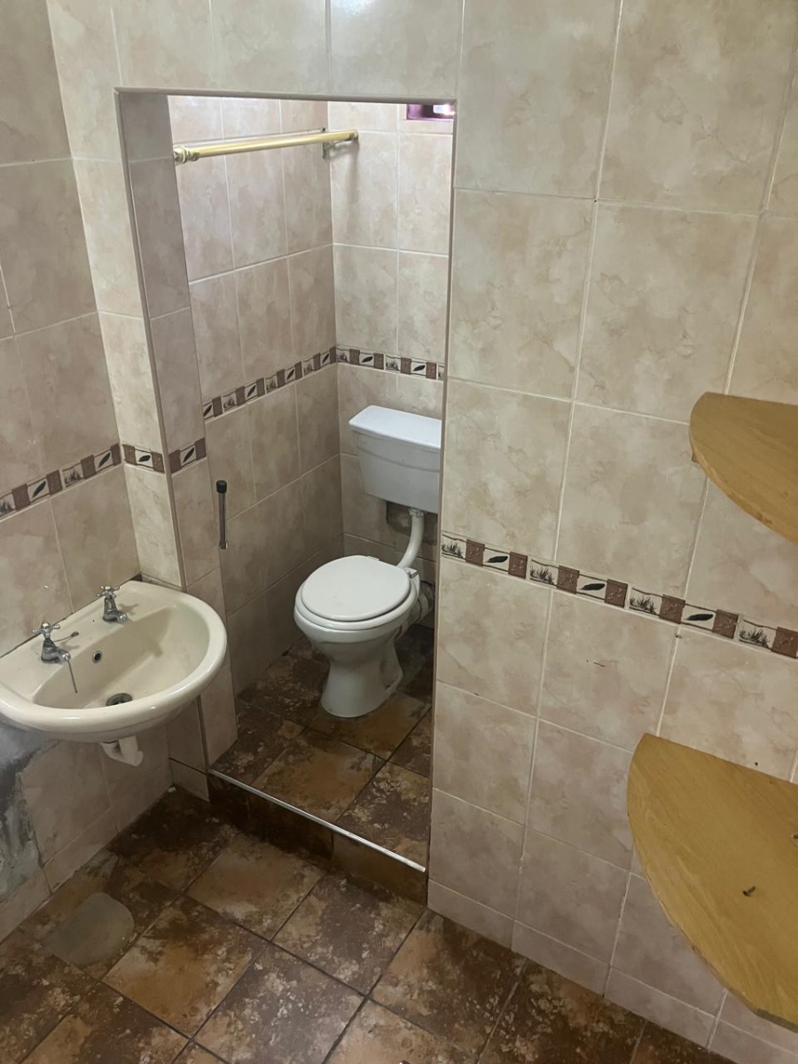 To Let 1 Bedroom Property for Rent in Heuwelkruin Eastern Cape